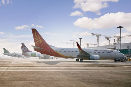 HJ210 NTP服務(wù)器+子鐘時鐘系統(tǒng)完成對宜昌三峽機(jī)場項(xiàng)目的交付工作